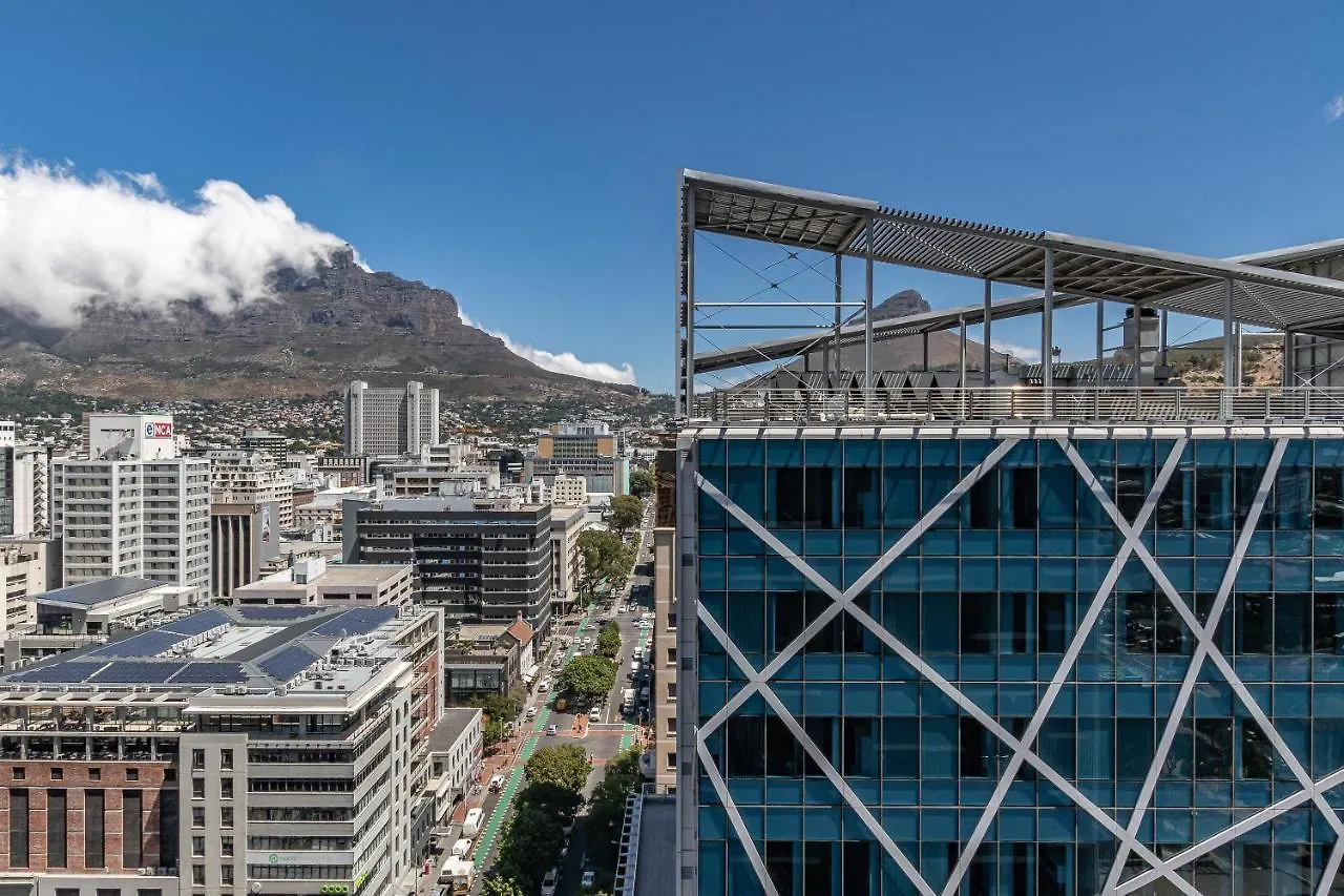Beautiful Family Apartment With Amazing Views @ 16 On Bree Cape Town