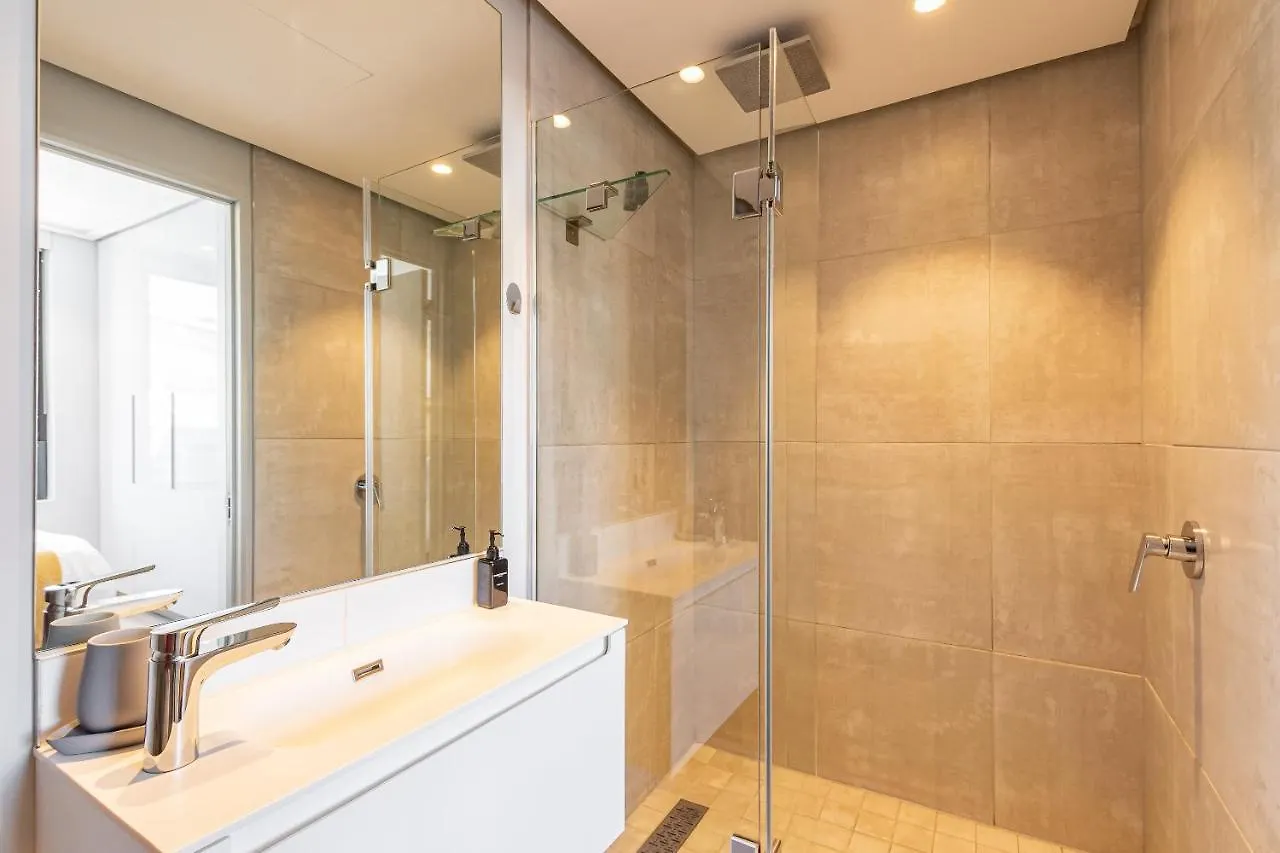 Beautiful Family Apartment With Amazing Views @ 16 On Bree Città del Capo 0*,  Sudafrica