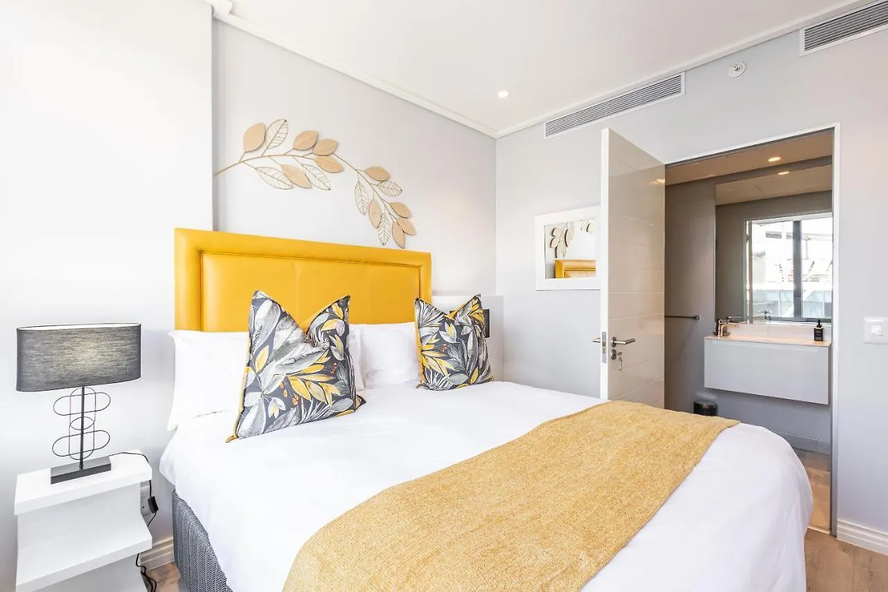 Beautiful Family Apartment With Amazing Views @ 16 On Bree Città del Capo